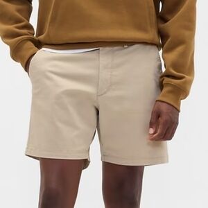 GAP Men's Essential Khaki Short New Size 38" Waist